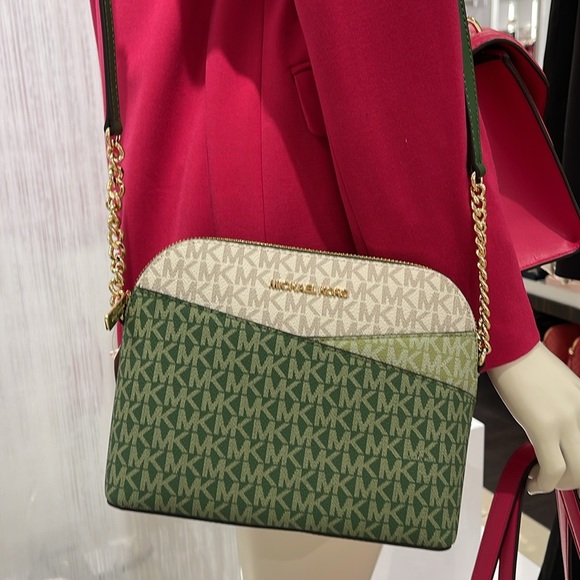 MICHAEL KORS
Jet Set Travel Medium Color-Block Signature Logo Dome Crossbody Bag - Picture 2 of 16